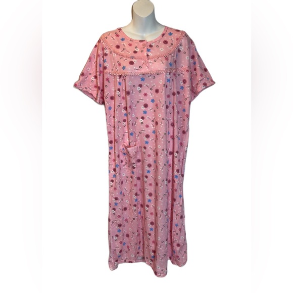 NIGHT ROBES - MANY MODELS AVAILABLE - Picture 4 of 6